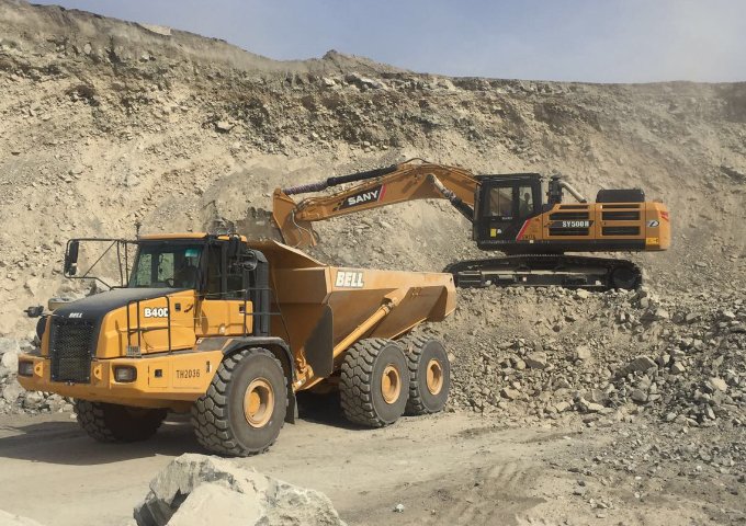 Articulated dump truck mobile
