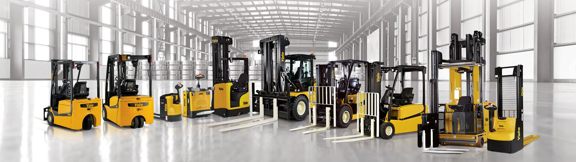 Yale forklifts, Landoll Bendi and Drexel Narrow Aisle forklifts, and Liftking rough terrain forklifts – Reliable material handling solutions from United Motors UAE.