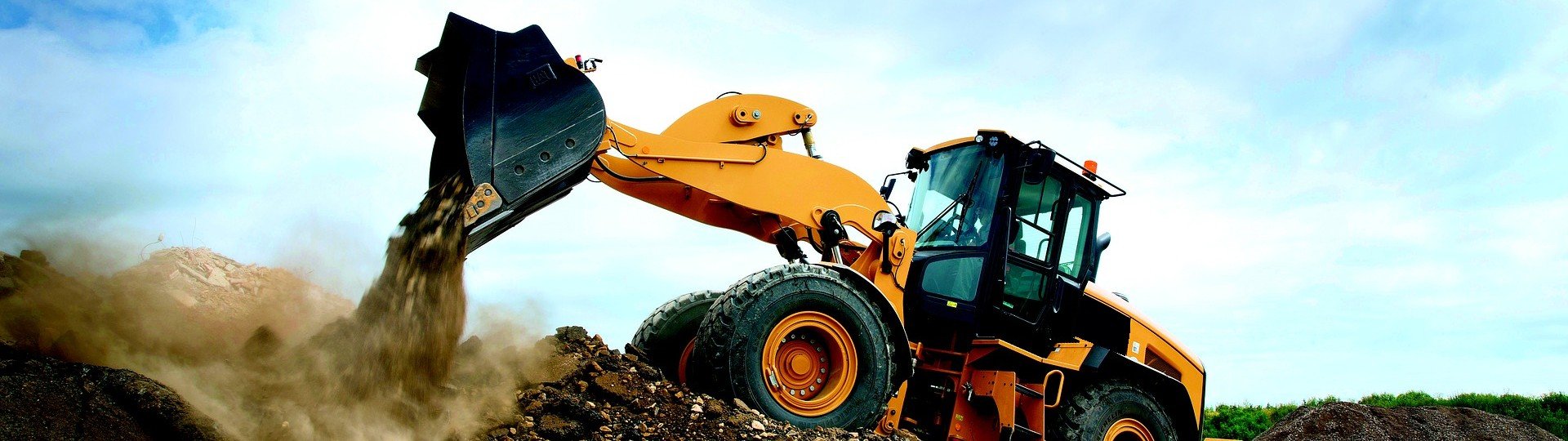 Ground Engaging Tools (GET) by United Motors - Bulldozer blades, excavator buckets, skid loader attachments, and wear parts for heavy machinery.