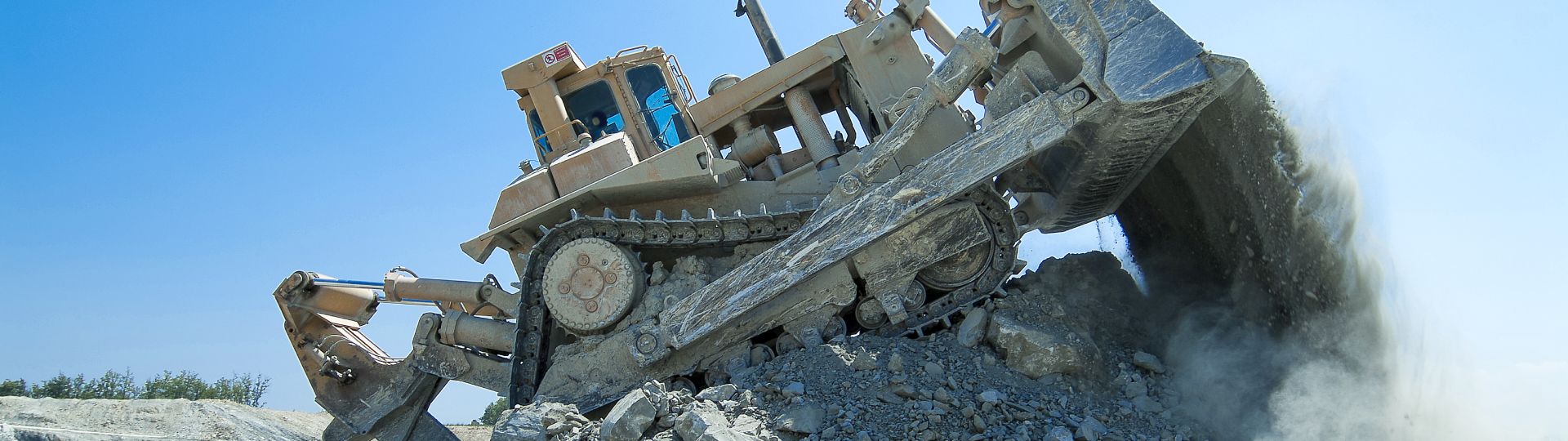 undercarriage parts for Dozers, Excavators, and Heavy Equipment, from brands like Caterpillar, Komatsu, and sourced from top manufacturers like BERCO and ITM.